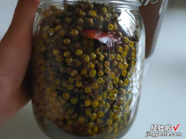 花椒油直接用油炸不对，大厨教你正确做法，又香又麻，方法还简单