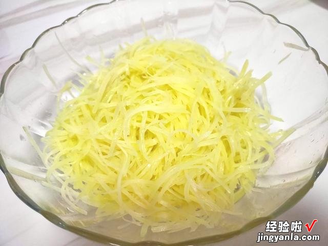 年夜饭必备的6道凉拌菜,爽口清脆,开胃解腻,家人都夸你厨艺好