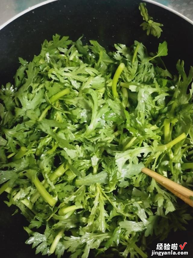 进入三伏天，这道“皇帝菜”不要错过，蒸一蒸清香脆嫩，常吃开胃
