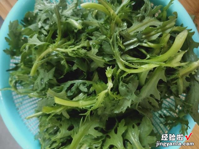 进入三伏天，这道“皇帝菜”不要错过，蒸一蒸清香脆嫩，常吃开胃