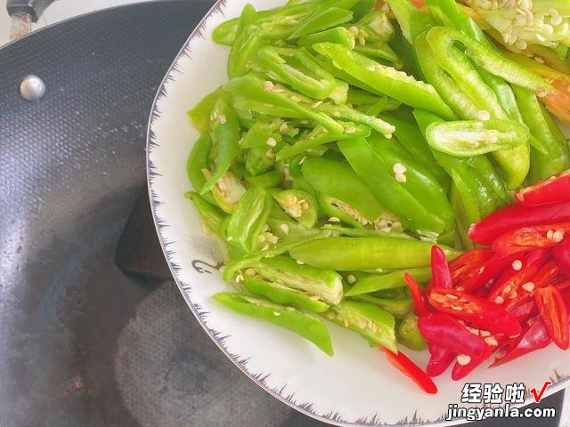 年夜饭必备的6道家常菜，做法简单，美味可口，学会给家人露一手