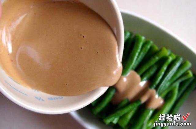 在烹饪炒菜时,你知道哪些是提鲜?哪些是去腥?哪些是增香的吗?