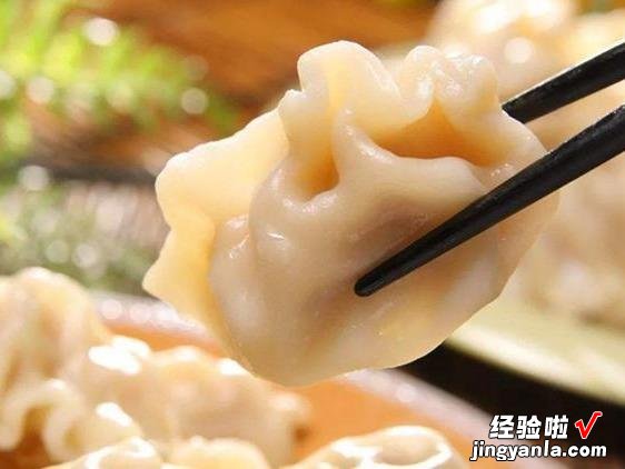 外面卖5块钱一斤的速冻水饺，店家自己都不吃，很多人还傻傻上当