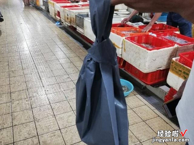 一条3斤4两的鱼,宰杀后变2斤2两,鱼贩这些“套路”,你真懂吗?