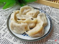 夏天吃饺子就选这馅，3毛钱一斤，鲜嫩营养多汁，连吃三盘真过瘾