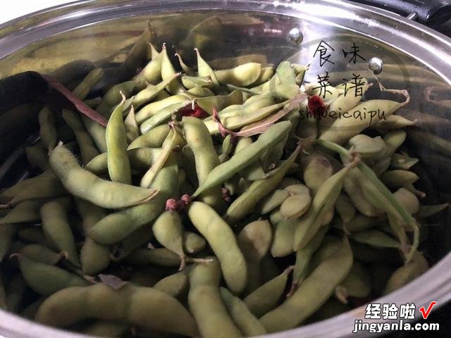 毛豆怎么煮才碧绿入味？多数人不明白，凭感觉来，难怪味道不好吃