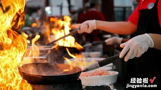 在中餐中，煎、炒、烹、炸、焖、溜、熬、炖、汆之间有什么区别？