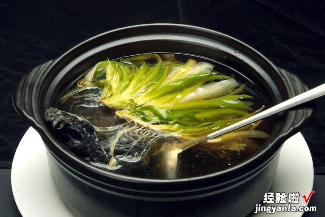 咱们炖的鸡鸭鱼肉,营养物质在汤里,还是在肉里?我被骗了三十年