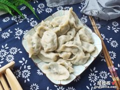 饭店的韭菜饺子为啥好吃？大厨教你3招，韭菜不出汤，营养不油腻