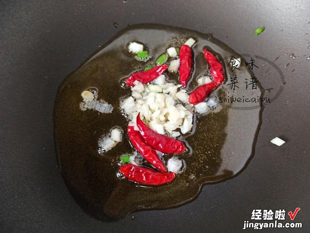 包菜炒粉条,很多人第一步就错了,大厨教你一招,营养下饭不起坨