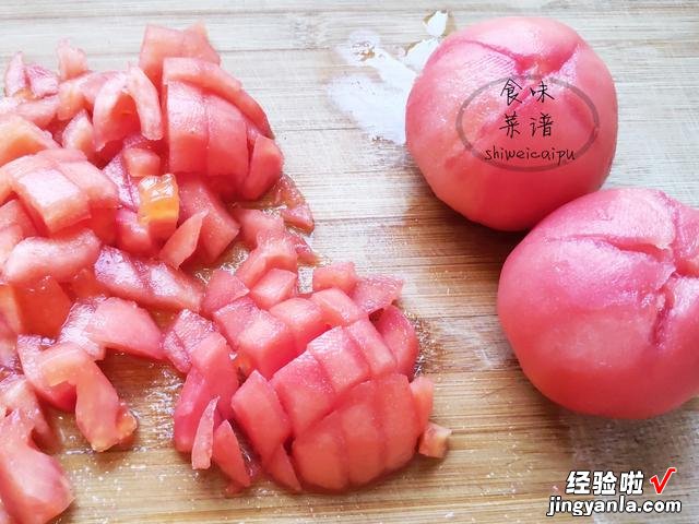 西红柿如何做成番茄酱?教你10分钟搞定,酸甜可口,比买的还好吃