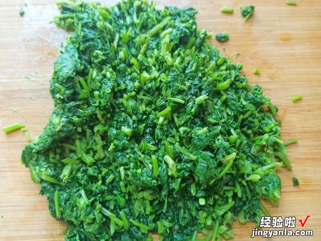 艾叶制作青团的过程，零基础教学，口感香甜软糯，女性的食疗佳品