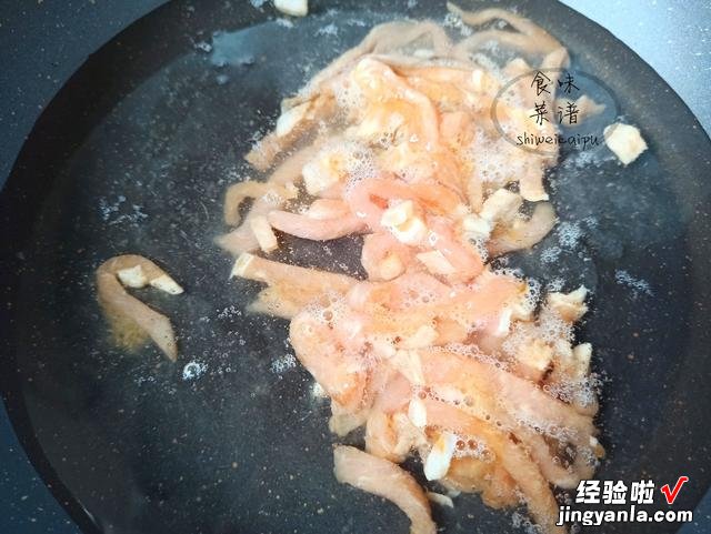 这菜有天然的“杀菌素”，春季多给家人吃，鲜香味浓，营养又下饭