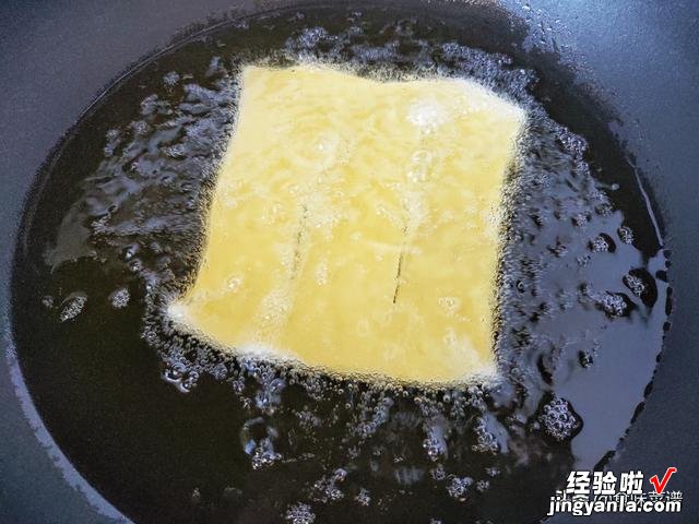 炸薄脆来了,煎饼果子的灵魂,无需一滴水,酥脆可口,越嚼越好吃