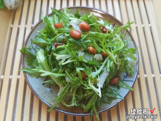 饭店的凉拌苦菊为什么好吃？料汁是关键，多加一步，酸甜清脆爽口