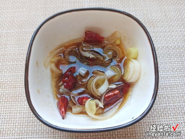 饭店的凉拌苦菊为什么好吃？料汁是关键，多加一步，酸甜清脆爽口