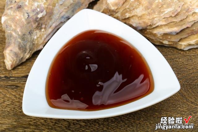蚝油是什么做的?如何区分真假,认准这两个字,早知早告诉家人