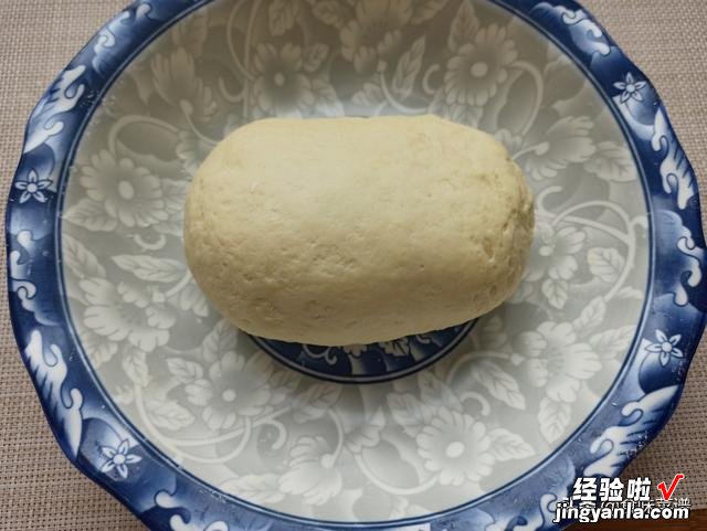 小麻花怎么做才好吃?教你和面小窍门,做对了酥甜美味,越嚼越香