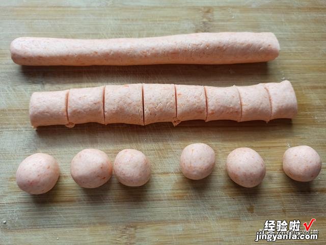 用糯米粉可做哪些美食?教你一个新吃法,软糯香甜,比汤圆还好吃