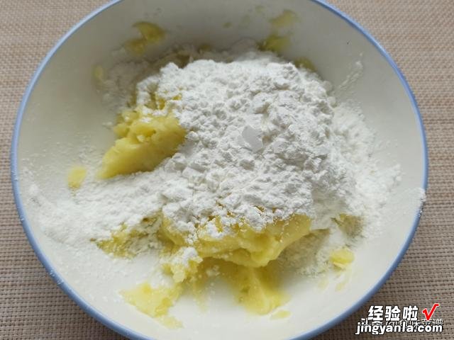 土豆怎么吃才健康?试一试这做法,口感爽滑有嚼劲,比土豆粉还香