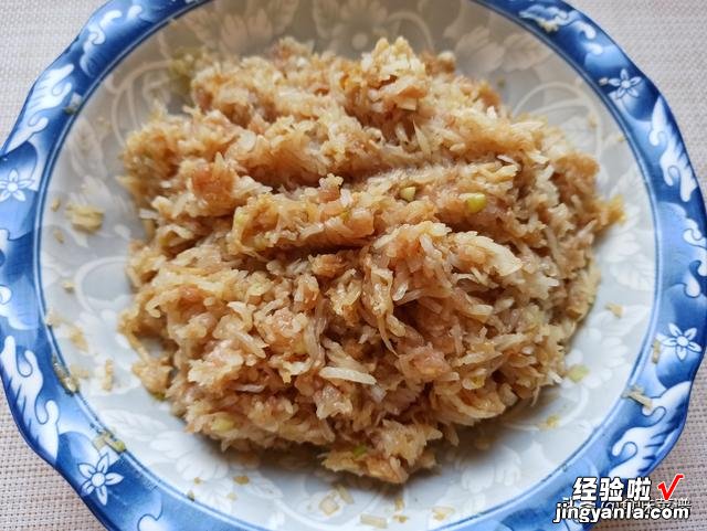 萝卜馅做饺子，需要焯水吗？原来这么多讲究，做对了美味不失营养