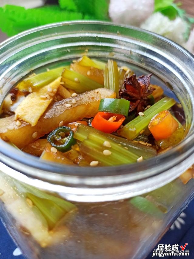 家庭自制腌萝卜,好吃又开胃,做法简单,牢记比例,放三个月不坏
