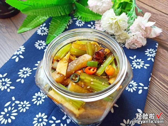 家庭自制腌萝卜,好吃又开胃,做法简单,牢记比例,放三个月不坏
