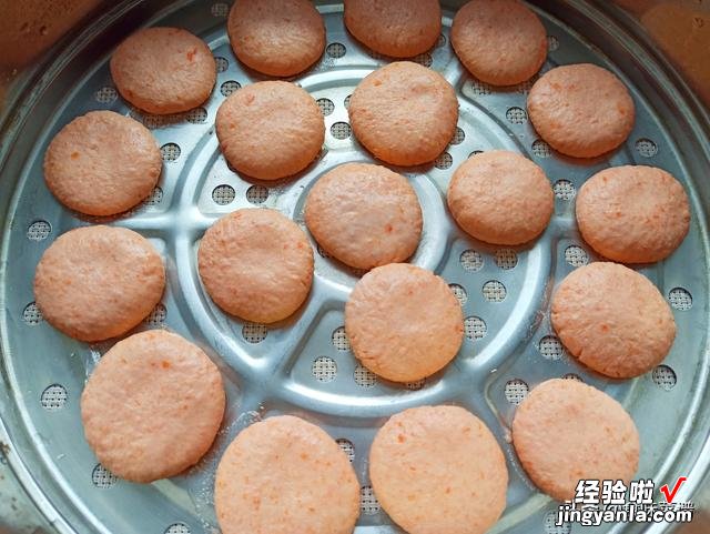 胡萝卜这样做真好吃，软糯香甜，不加一滴水，常吃孩子眼睛有好处