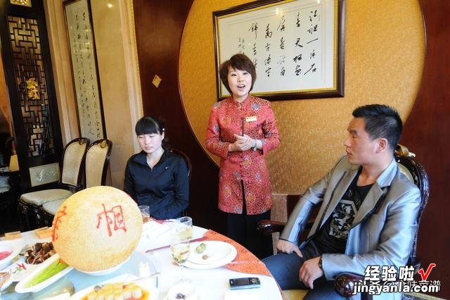 买白酒 小心”暗藏玄机“，可能你被骗还在说谢谢，身边多人中招