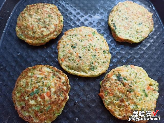 冬天多给孩子吃这饼，增强免疫力少生病，营养美味，5分钟出锅