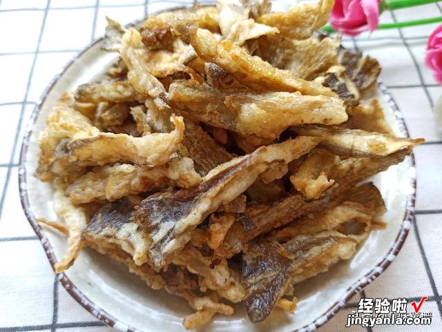 饭店的炸蘑菇为啥好吃?记住3个小技巧,出锅酥脆可口,还不油腻