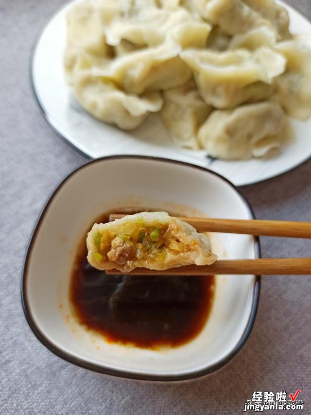 包饺子萝卜要不要焯水?原来这个还有讲究,做对了鲜嫩营养又入味
