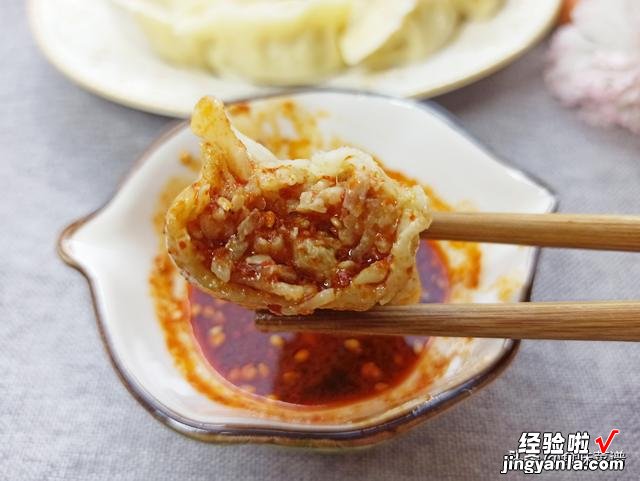 冬至吃饺子的季节到了,教你秘制萝卜馅,鲜嫩多汁,一次3盘不够