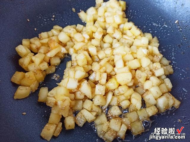 冬天多给孩子吃这饼，健脾养胃，增强免疫力少生病，咬一口还流馅