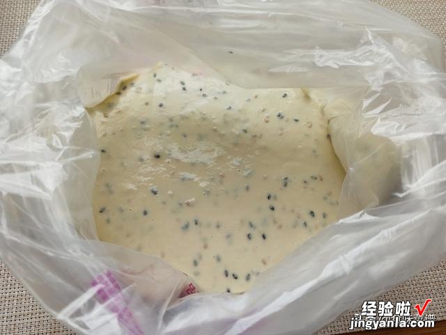 家中有糯米粉的试下这做法，外酥里糯，营养又解馋，比面包好吃