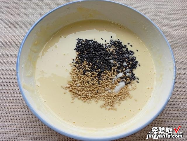 家中有糯米粉的试下这做法，外酥里糯，营养又解馋，比面包好吃