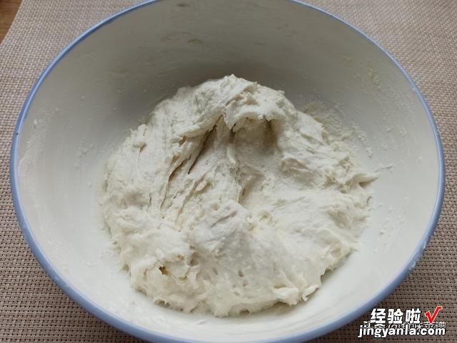 家中有糯米粉的试下这做法，外酥里糯，营养又解馋，比面包好吃