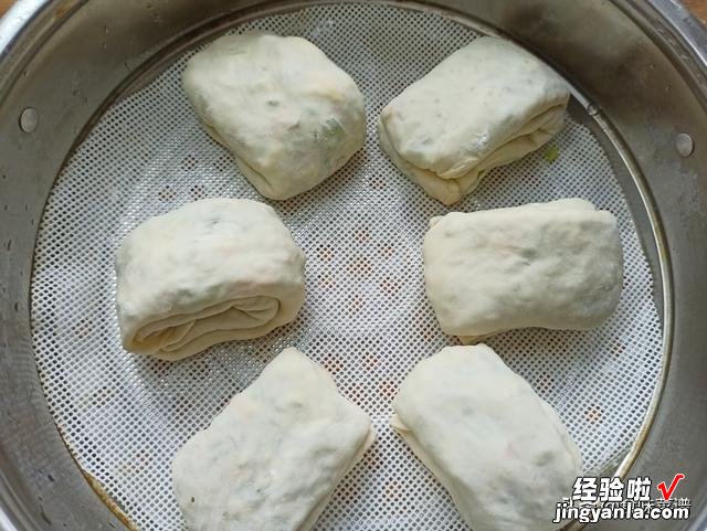 胡萝卜加芹菜的做法火了,三两下做成菜卷,鲜嫩美味,每次都吃撑