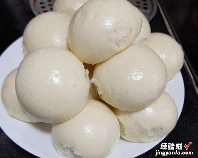 明天腊月二十八,俗称“把面发”,延续传统的习俗,发福发家发财