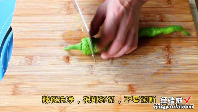 1个银耳做了2道家常菜,热菜凉菜都有,鲜香微辣又下饭又下酒