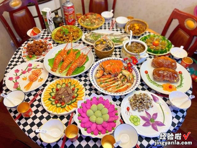 6家年夜饭大比拼，有热有凉荤素搭配，色香味美，有你家丰盛吗？