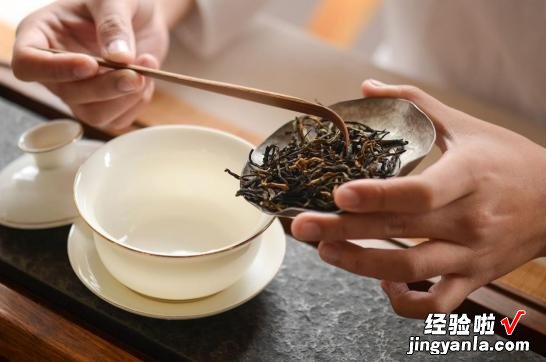 现在才明白，茶只要有这些“标识”，100%是劣质茶，很多人都喝过