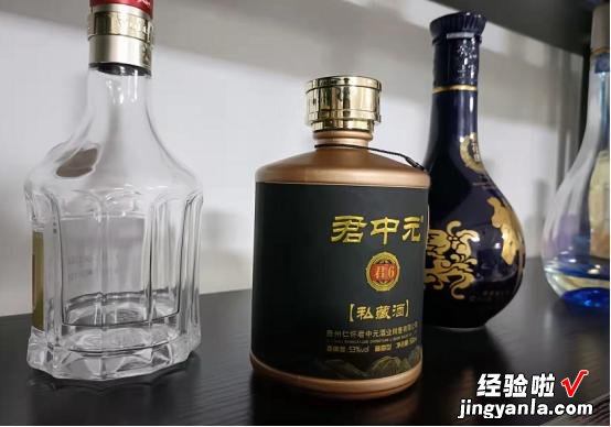 酒精勾兑的“伏特加”，统治俄罗斯民族、干赢茅台，它到底凭啥？