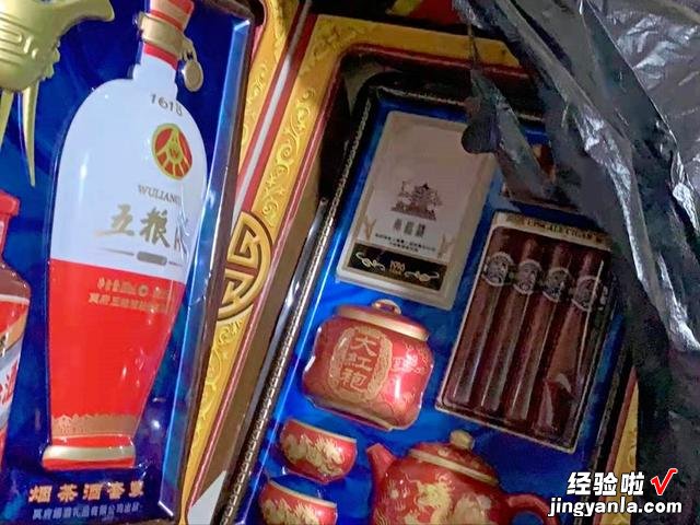 清明节新款祭祀用品,五花八门,汽车茅台按摩椅,“祖先”享福了