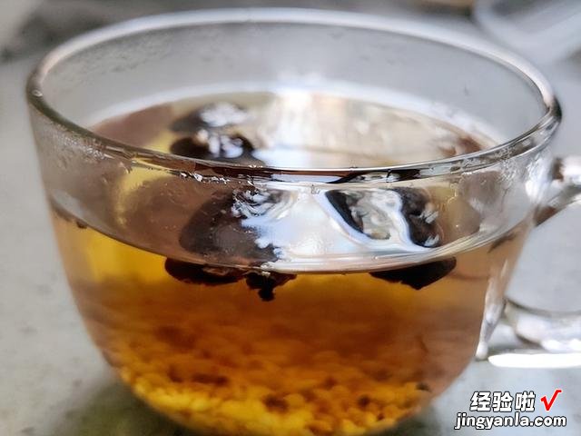 适合春天的“姜米茶”，有大米和生姜就能做，刮油刮脂，对身体好