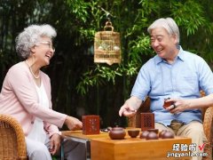 年龄大了要忌嘴？千万别不当回事，50岁以后，这4样能不吃就不吃