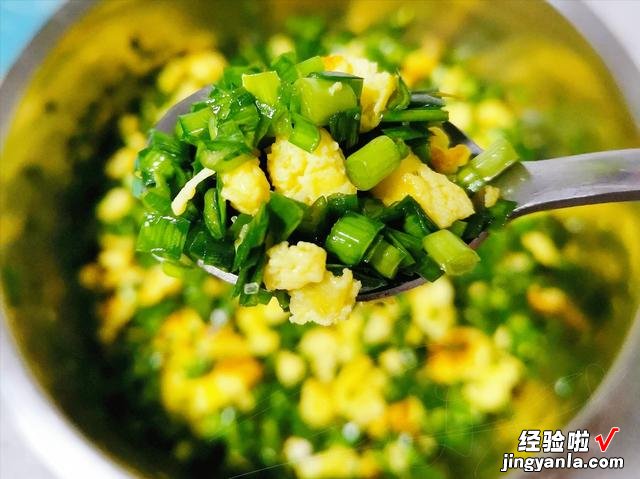 千层饼、油酥烧饼、馅饼的做法，全都是面食，鲜香美味，酥软油润