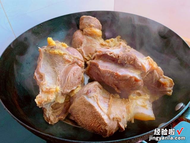 酱牛肉怎么做才好吃？老师傅传授20年的秘方，酥嫩爽口，不硬不柴