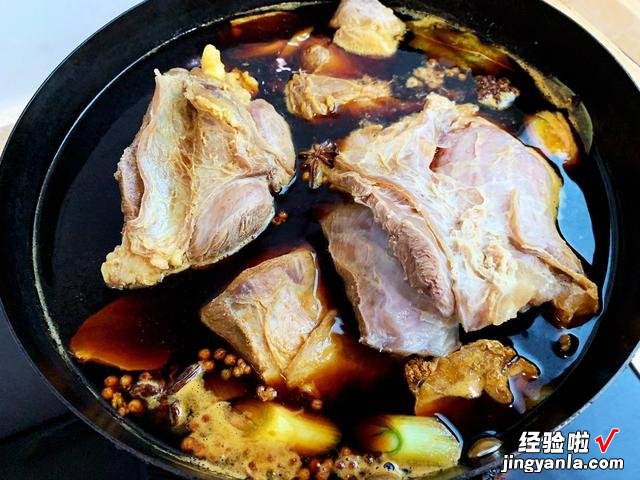 酱牛肉怎么做才好吃？老师傅传授20年的秘方，酥嫩爽口，不硬不柴