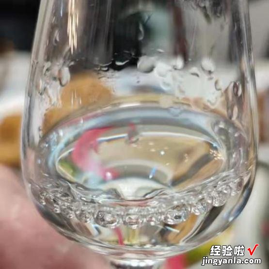 听说过芝麻香白酒么?别再傻的只知道浓香酒,是时候换个口味了